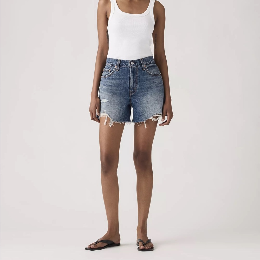 LEVIS ribcage Jean shorts cut off size 25